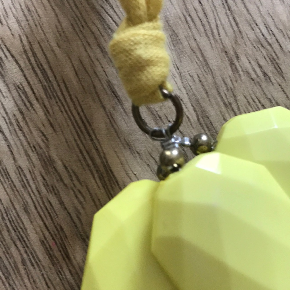 Three Strand Yellow Necklace - Picture 5 of 7